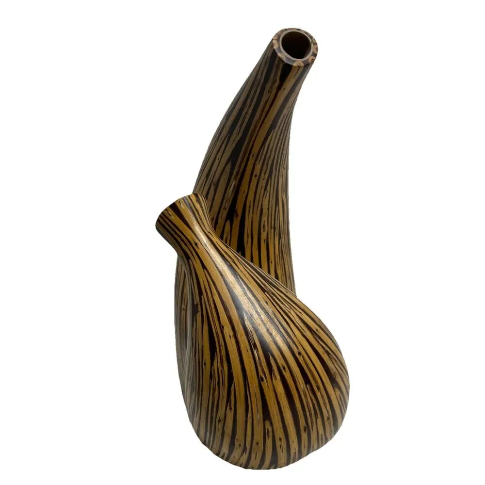 🔥🔥🔥Vintage Vase - Beautiful Design - VGC - Elegant Style - Lovely Centerpiece
